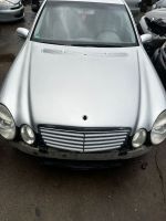 Kotflügel rechts vorn Kotflügel links vorn, Motorhaube, Scheinwerfer rechts<br>MERCEDES-BENZ E-KLASSE (W211) E 240