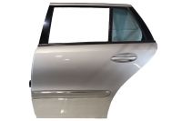 Tür links hinten Mercedes E-Klasse T-Model S211 in 744 Brillantsilber<br>MERCEDES-BENZ E-KLASSE T-MODEL (S211) E 320 T CDI