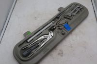 Werkzeugkasten BMW E36 Werkzeugkasten Kofferraum 7111182033<br> 